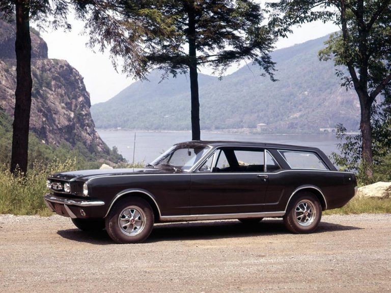 La Mustang Wagon