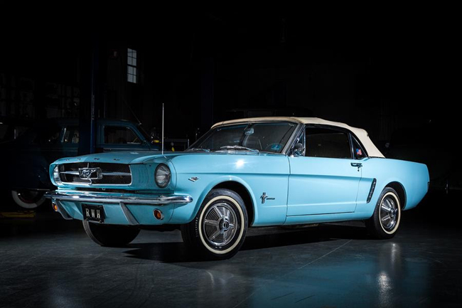 La Mustang de Rob Hermann en excellent état est présentée à l'exposition "Pony Cars: Then and Now" du 8 avril jusqu'en octobre 2017 au musée Allentown's America on Wheels. Photo : Casey Maxon,